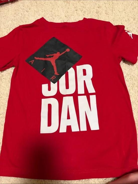 Jordan Tee Size 10/12