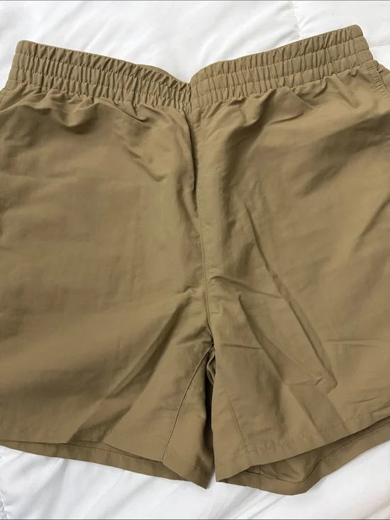 Uniqlo Men's Elastic Waist Tan Shorts