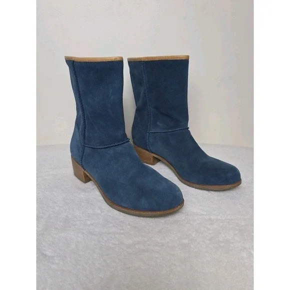 UGG Womens Cyrindra‎ Boot Size 9 Blue Suede Slouch Pull On Bootie Low Block Heel