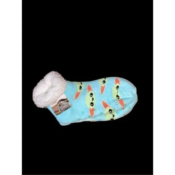 NEW WITH TAGS STAR WARS COZY no slid SOCKS- MULTICOLORED- STAR WARS‎ Prints Size