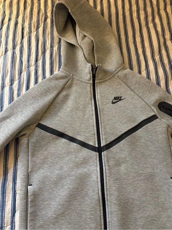 Nike Light Grey Hoodie with Black Accents