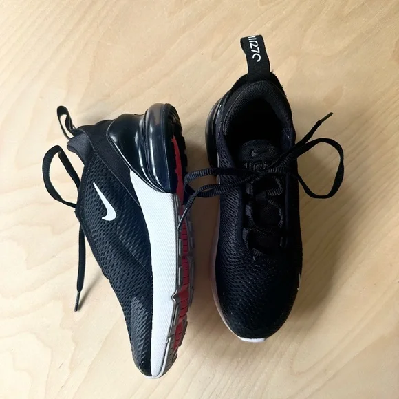 Like New Boys Nike Air Max 270 size 13.5