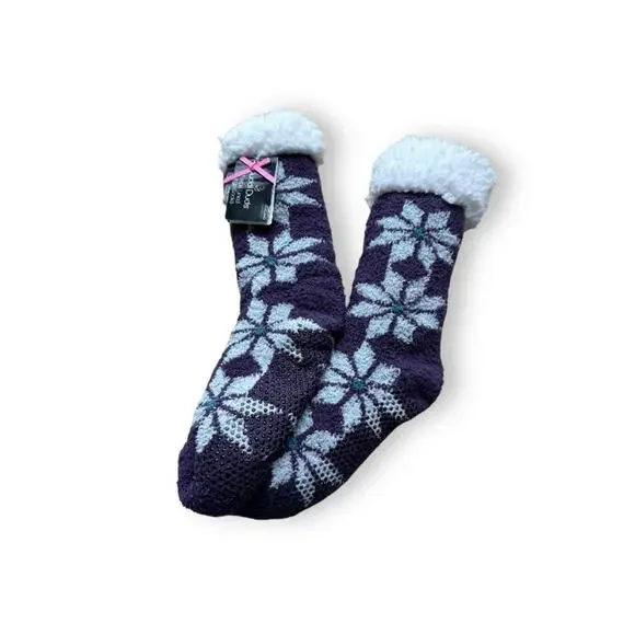 Cuddl Duds Purple & White Fluffy Sherpa‎ Lined Snowflake Floral Print Socks NEW