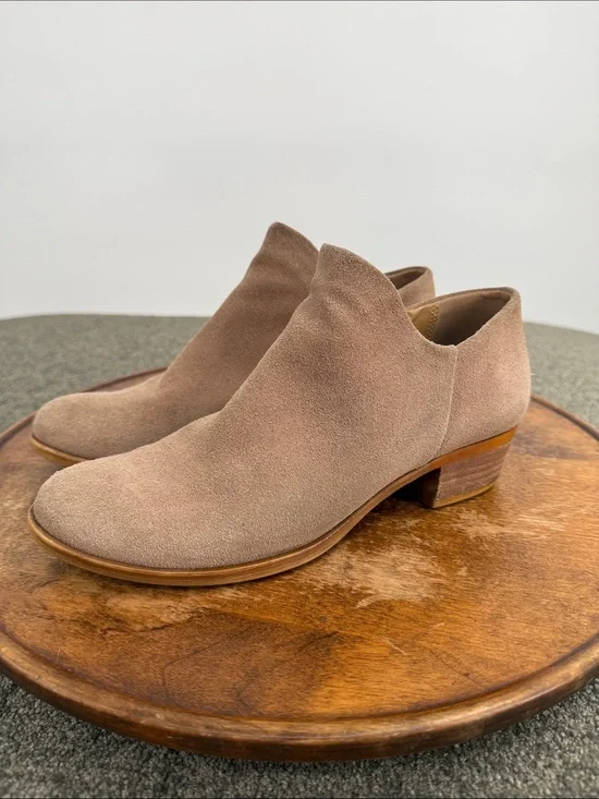 Lucky Brand Boots Wm 8 M Brett Beige Taupe Suede Low Heel Booties