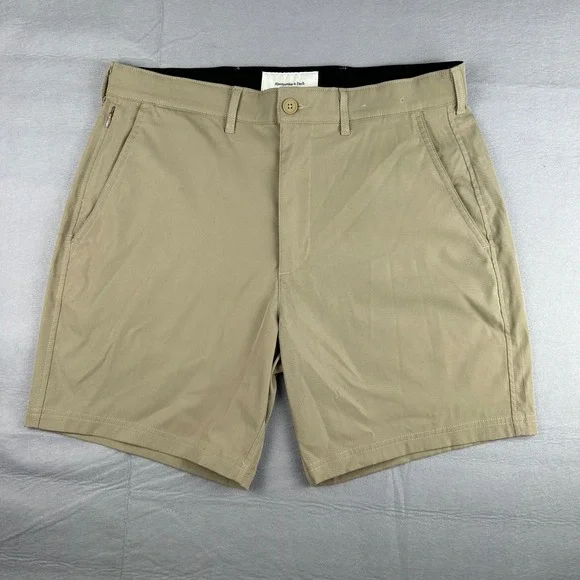 Abercrombie & Fitch Mens Go-To Shorts Khaki Tan Technical 7
