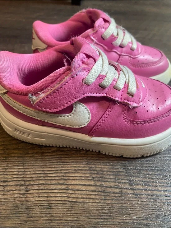Nike Pink and White Kids' Hook-and-Loop Sneakers