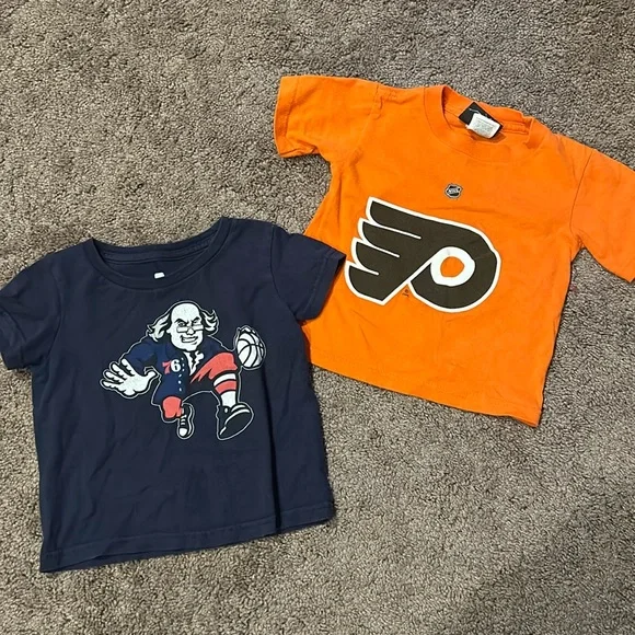 Philadelphia 76ers basketball and Flyers hockey tshirts 2T