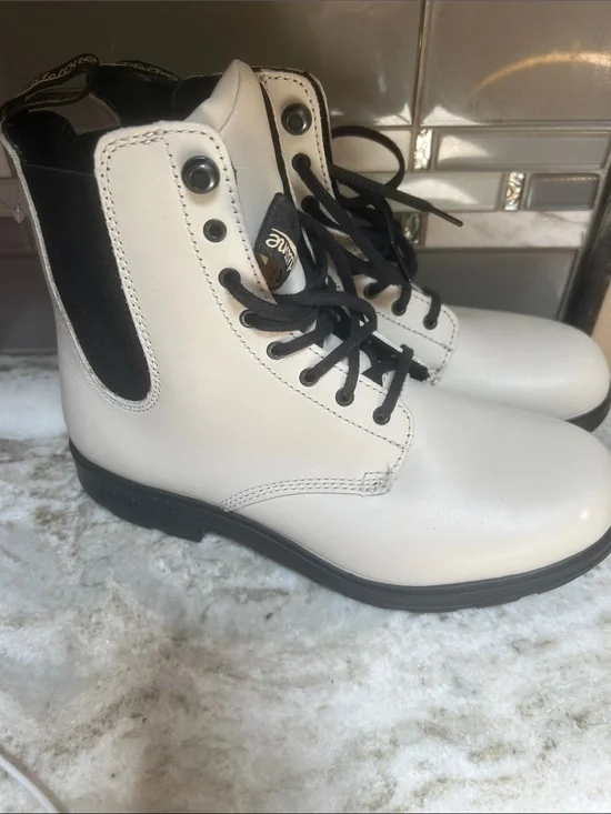 Blundstone  Originals Lace Up Boots Leather Women's 9.5 US / 6.5 AU / 40 EU