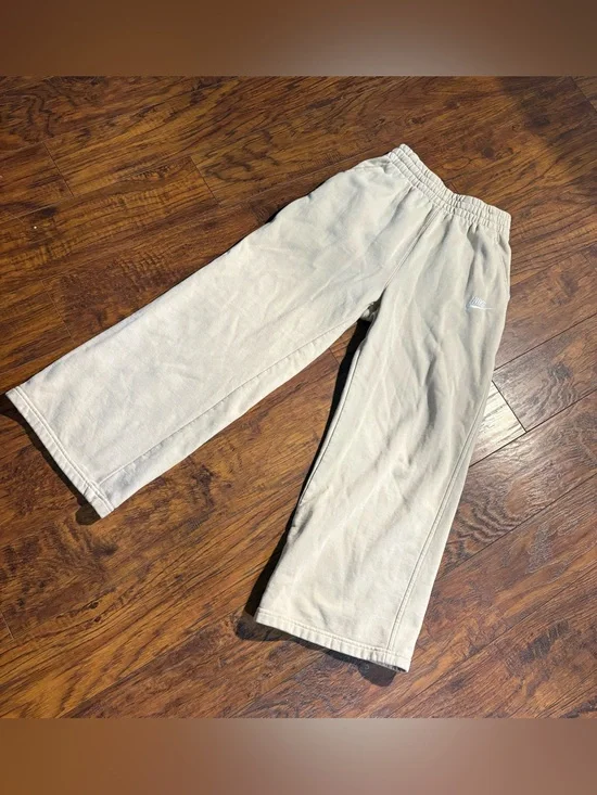 Nike girls size L beige wide leg pull on sweatpants