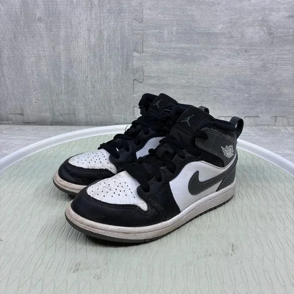 Nike Air Jordan 1 Mid Shoes Kids Size 13C Black White Gray Sneakers DQ8424-001