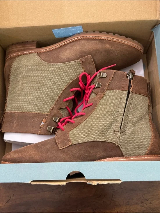 TOMS Nolita Brown & Dusty Olive Lace-Up Ankle Boots