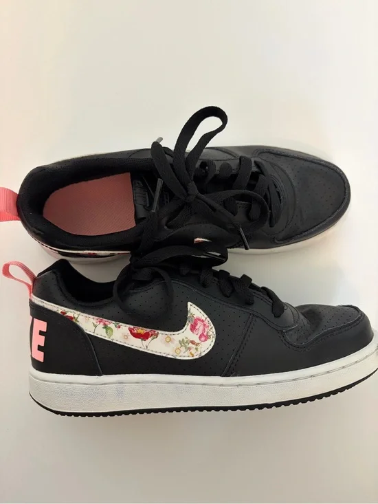 Nike Kids Black Sneakers with Floral White Swoosh