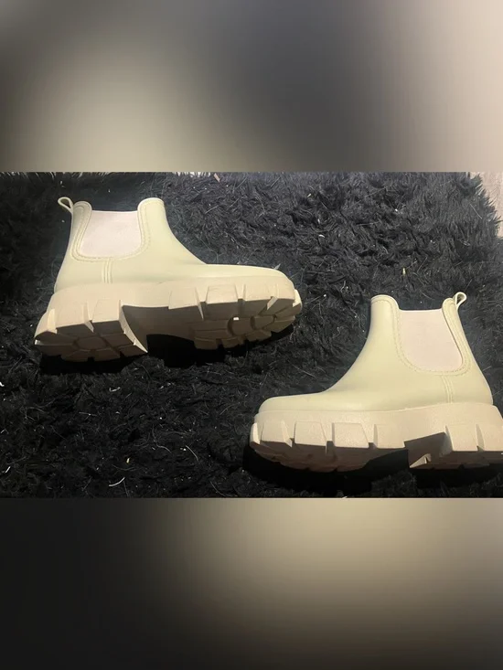 Jeffrey Campbell Chunky Chelsea Ankle Boots in Light Beige