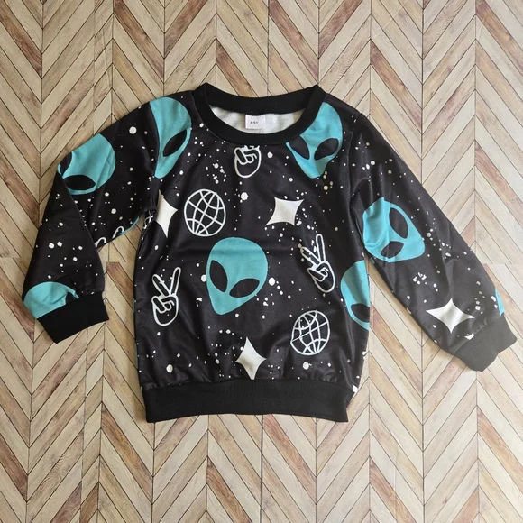 Kids Alien Space Crewneck Sweatshirt Black Teal Graphic Pullover Sweater 4-5Y