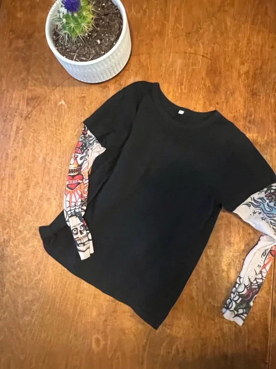 Boys 4T Black Graphic Tee with Sheer Tattoo Sleeve Print Long Sleeve  Shirt