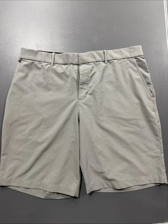 Men's Nike Golf Shorts - Light Gray