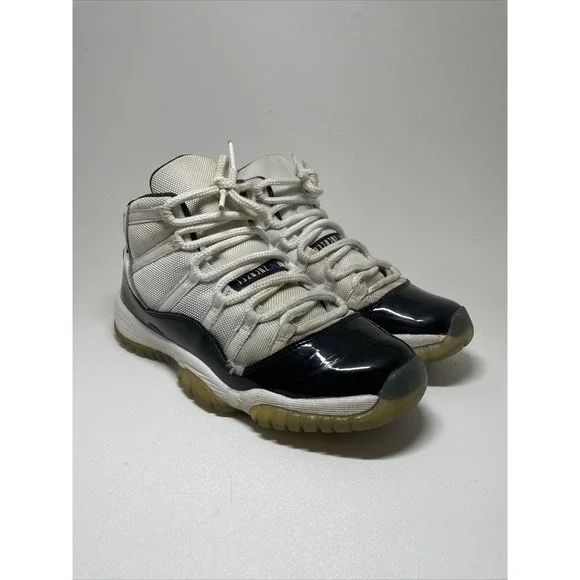 Nike Air Jordan 11 Retro Concord 2018 size‎ 7Y GS OG XI 378038–100 Black White