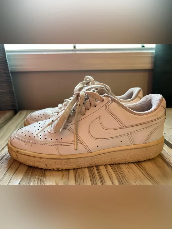 Nike Court Vision Low White Leather Sneakers Women’s Size 6 CD5434-100