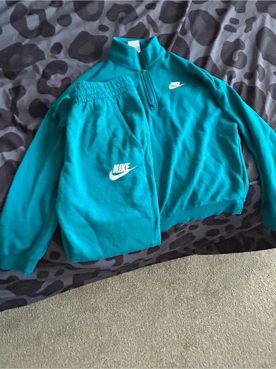 Nike Teal Kids Sweatpants & Joggers Set with White Logo