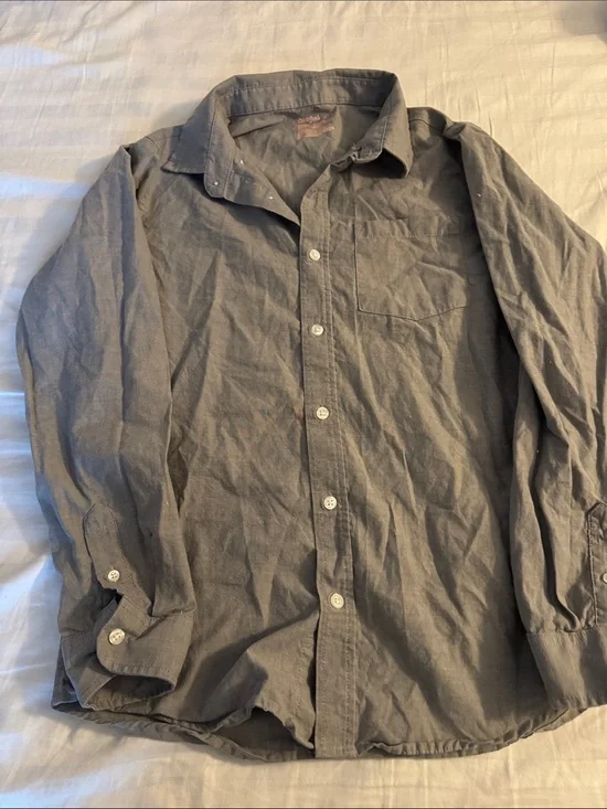 Kids' Long-Sleeve Gray Button-Down Shirt with Chest Pocket