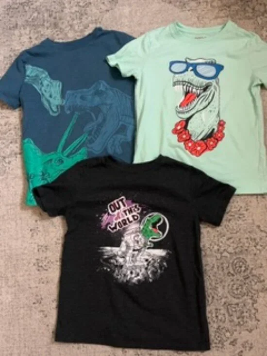 🧡3/$15 Cat & Jack Dinosaurs T-Shirts Bundle x 3 Boys M (8-10)
