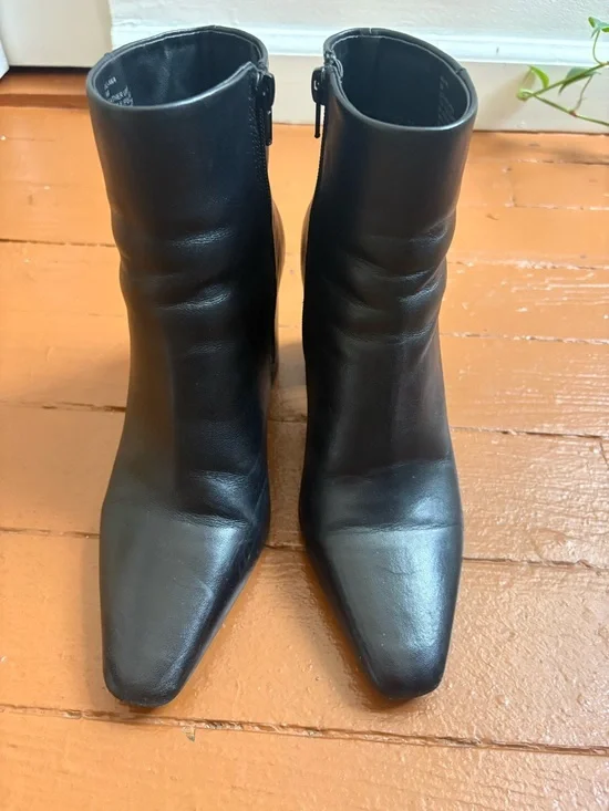 Aqua Black Leather Pointed Square-Toe Ankle Boots