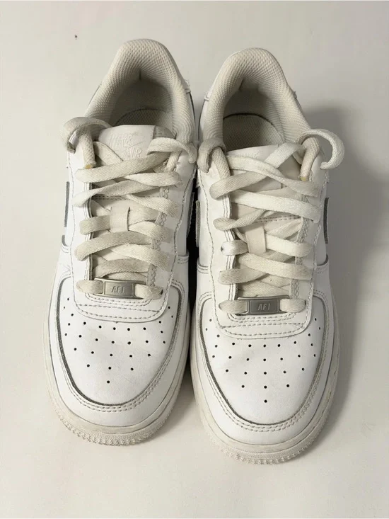 Nike Kids White Low-Top Sneakers with Silver Accents