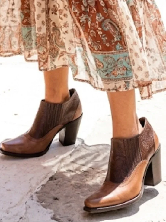 Antonio Melani Ankle Bootie Heeled  Embossed Tooled Leather Bendable Size 9 Boot
