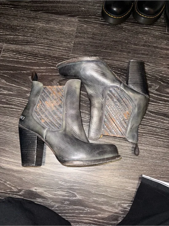 Bed|Stü Leather Chelsea Ankle Boots Gray Distressed Block Heel – Women’s 39