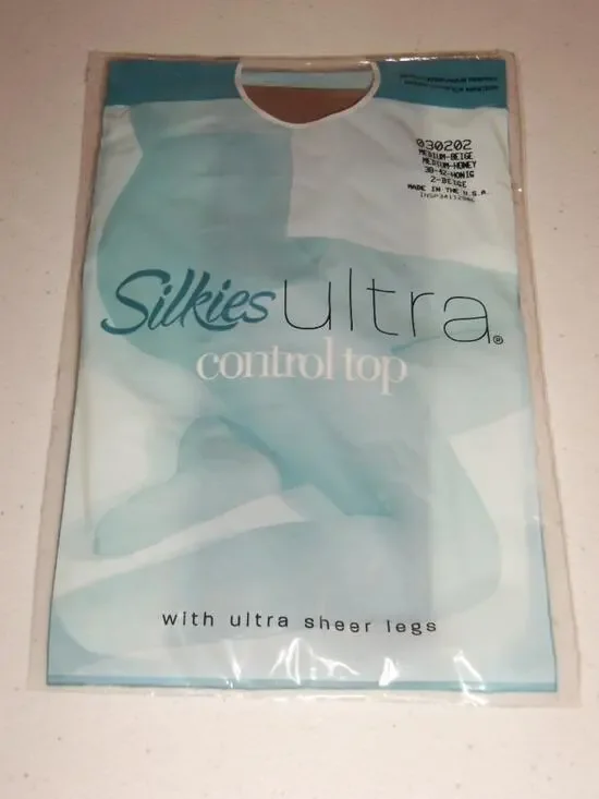 Silkies Ultra Control Top Pantyhose Medium Honey Beige New -071943