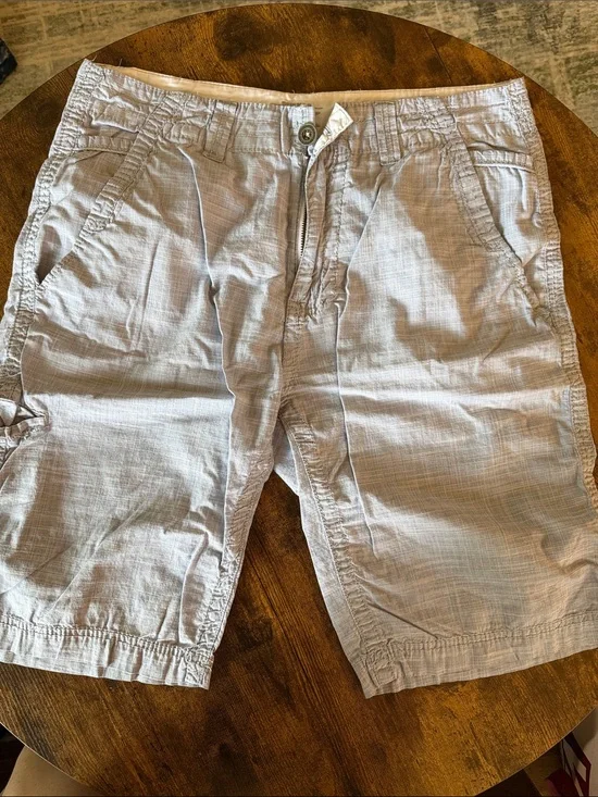 Buckle Black size 34 Men's Light Blue Flat Front Shorts — Casual Everyday Style