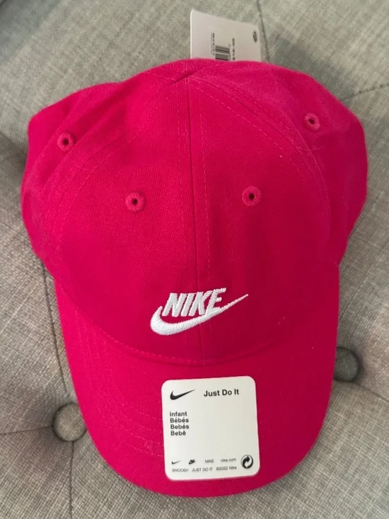 Brand New Nike Infant Hat (12-24 Months)