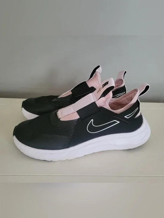 Nike Flex Shoes