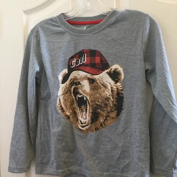 FINAL MARKDOWN Children’s max & Olivia tee medium 8/10