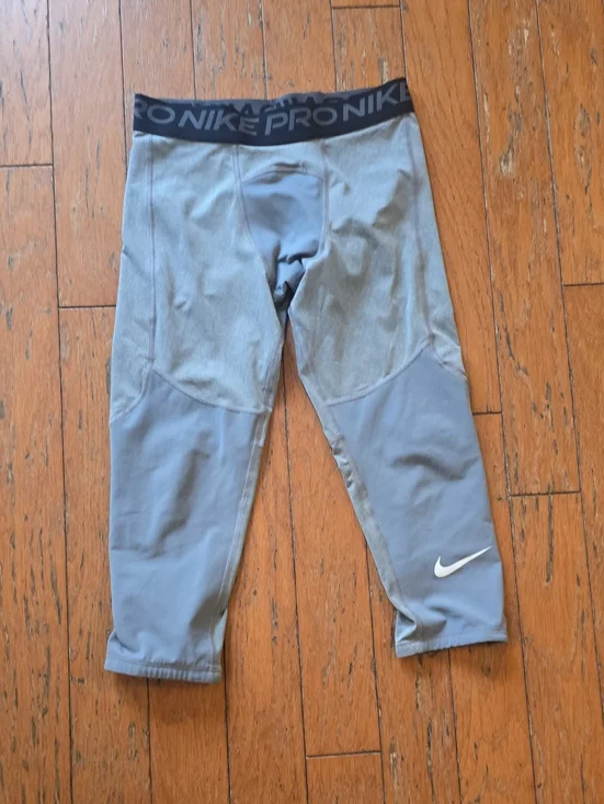 Nike Pro  Kids Gray Performance Cropped Leggings