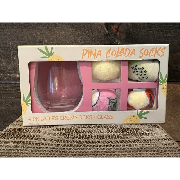 Women's Pina Colada Socks 4 Pk Crew Socks with Glass in Gift Box‎