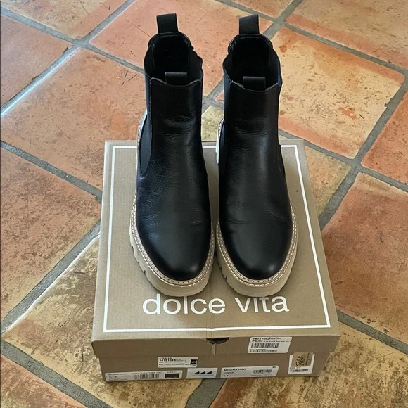 Dolce Vita Moana H2O Waterproof Black Onyx Leather Ankle Booties Size 11