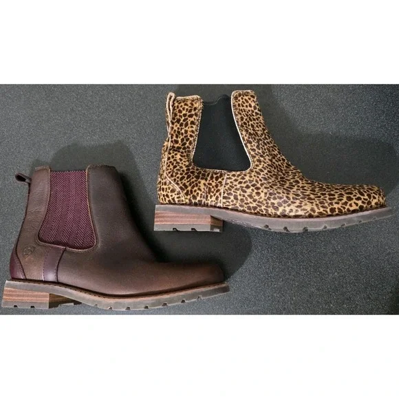 Ariat Women's Wexford Waterproof Leather Lug‎ Sole Chelsea Booties R FOOT ONLY