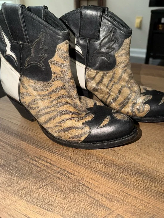 Golden Goose Ankle Boots Women's Size 7‎ Black Leather Western Cowboy Booties
