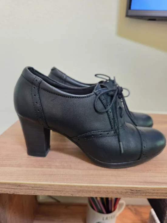 Clarks Black Lace-Up Block Heel Booties