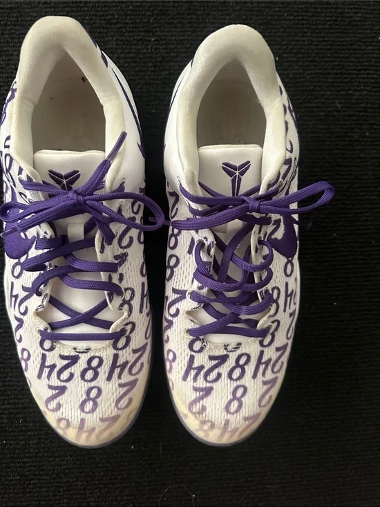 Nike Kids White and Purple Kobe Bryant Number Print Sneakers