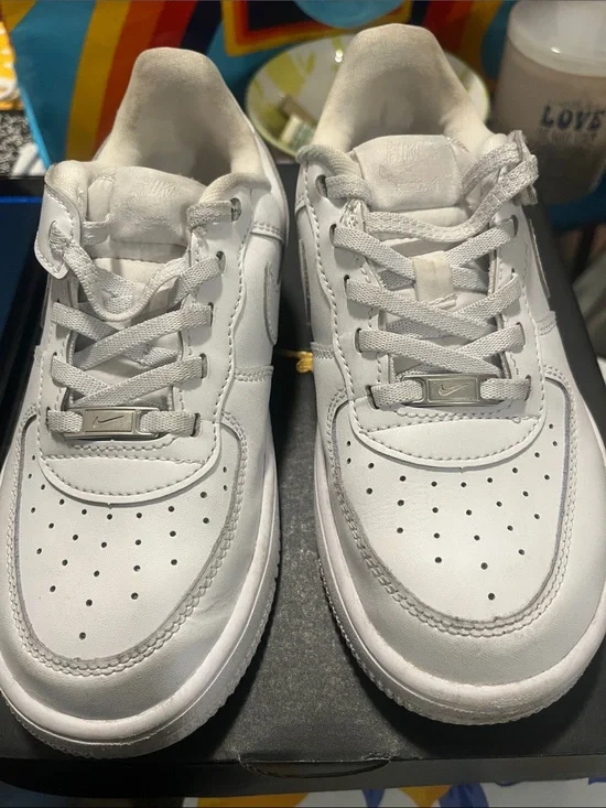 Nike Kids White Leather Low-Top Sneakers