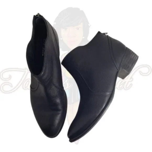 Seychelles Black Closed Toe Zip Booties Sz 10