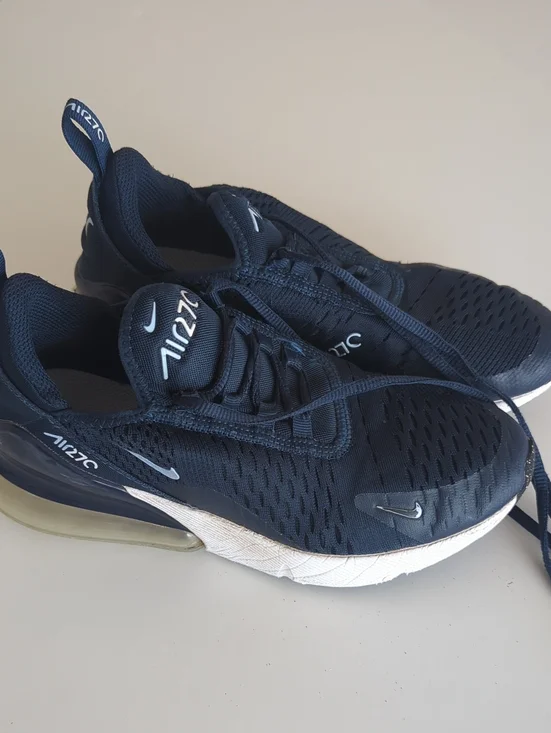 Nike Shoes Size 4Y
