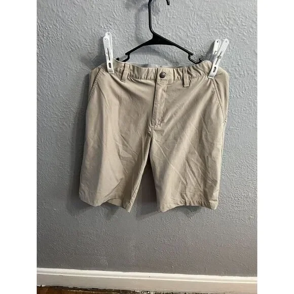 Adidas Golf Shorts men's size 32‎ Beige Inseam 10.5 Inches flat front