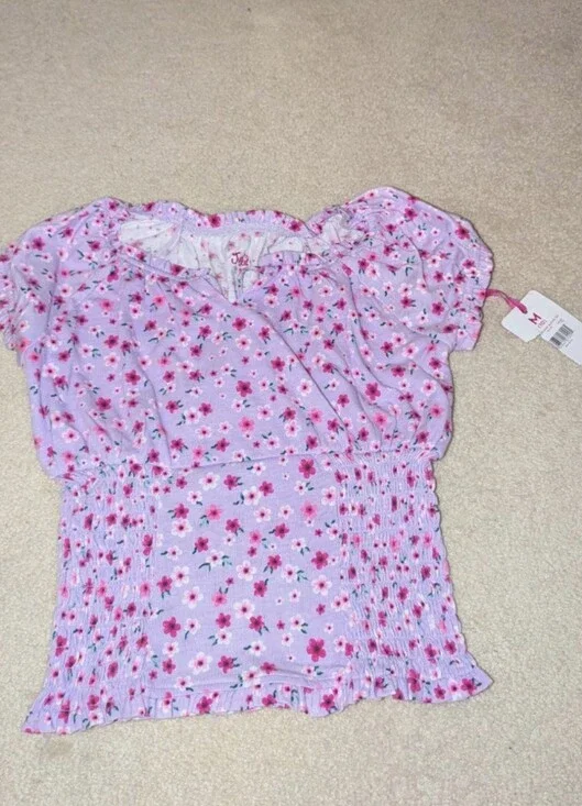Nwt justice M/10 floral top