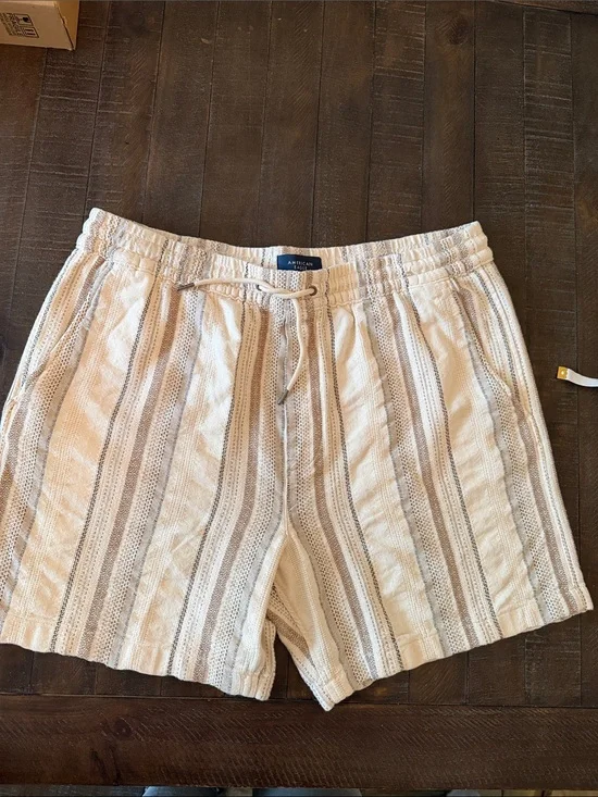 American Eagle Outfitters Cream and Tan Textured Knit Top