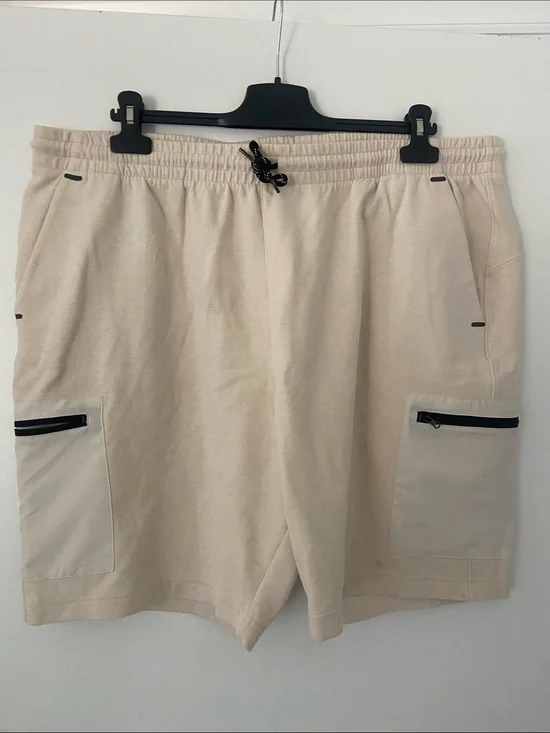 ✨5 for $15✨ Drawstring Cargo Sweat Shorts in Light Beige