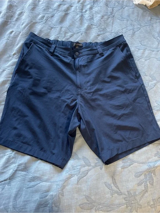 Banana Republic Men's Navy Flat-Front Shorts