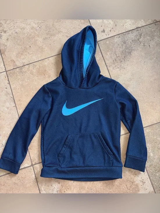 Nike Hoodie sz 3T